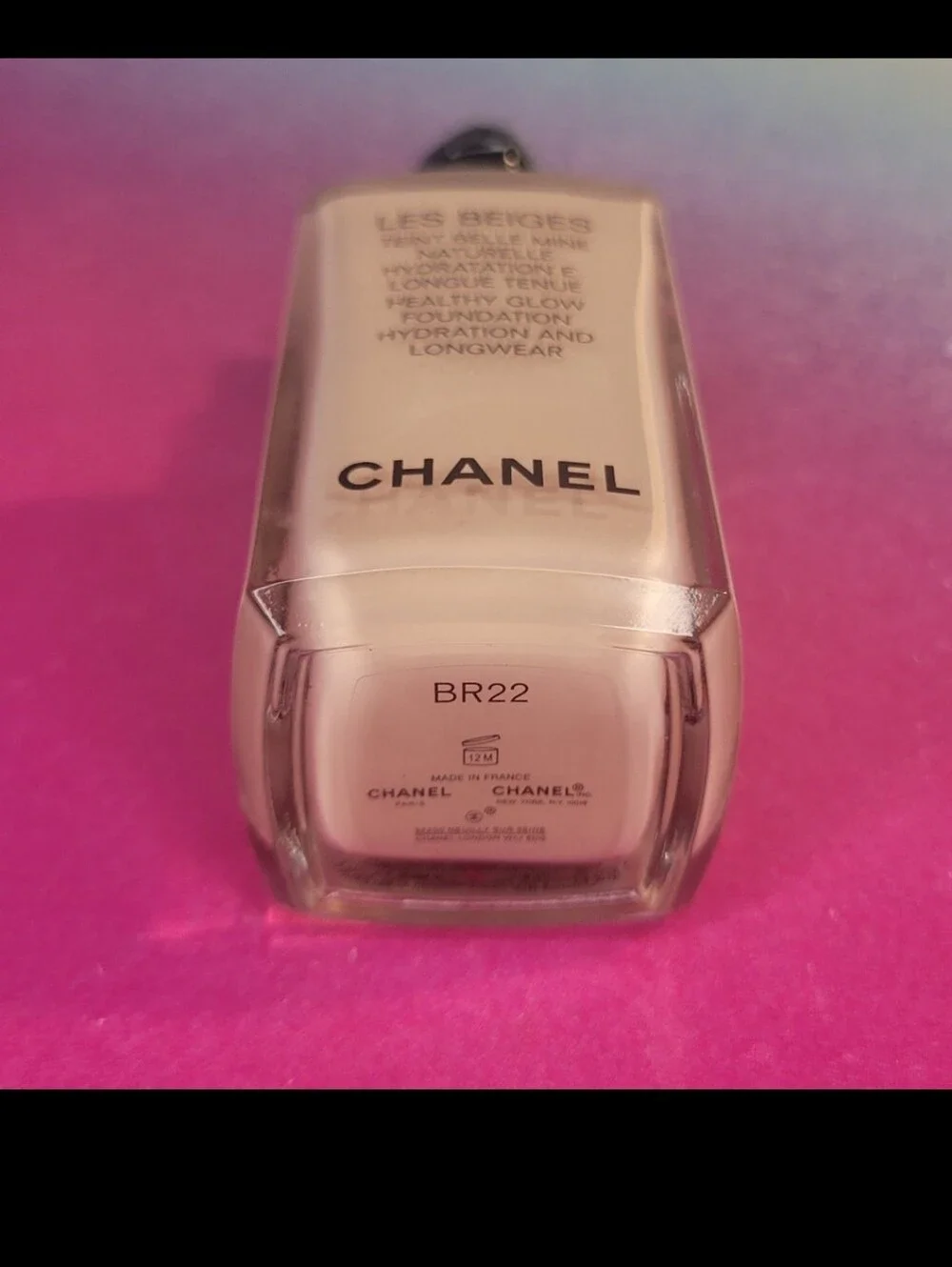 Chanel Les Beiges Healthy Glow Longwear Foundation BR22